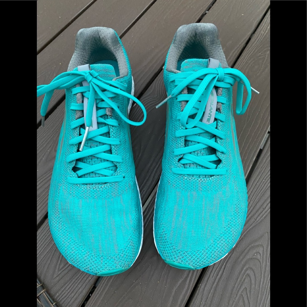 Altra Escalante 1.5 Women’s Running Shoes 9.5